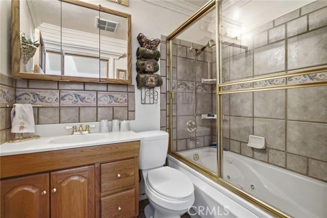 Detail Gallery Image 30 of 44 For 29952 Louis Ave, Canyon Country,  CA 91351 - 5 Beds | 4 Baths