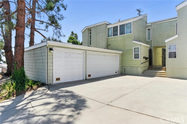 5439 S La Cienega Boulevard, Ladera Heights CA: https://media.crmls.org/medias/78ce6139-5233-4e45-b37e-41bf51e20276.jpg