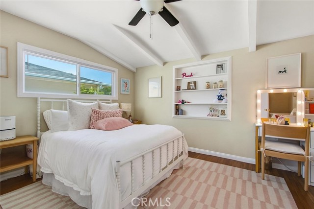 1951 Aliso Avenue, Costa Mesa CA: https://media.crmls.org/medias/78cec494-7c12-46a4-bc5b-6ee6f7336ccc.jpg