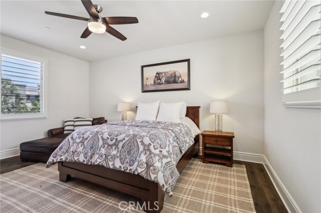 Detail Gallery Image 17 of 44 For 132 Interval, Irvine,  CA 92618 - 3 Beds | 2/2 Baths