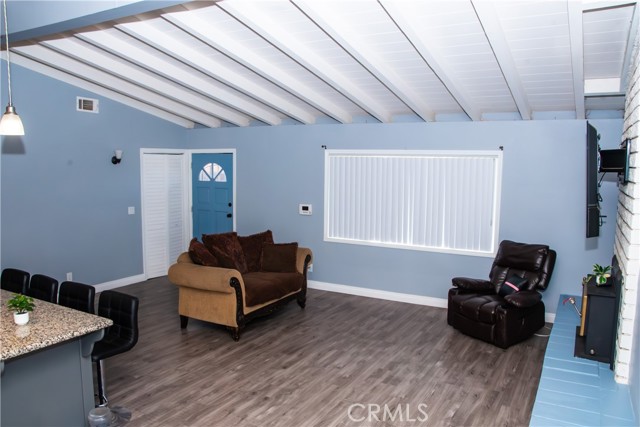 Detail Gallery Image 8 of 30 For 13341 Rancherias, Apple Valley,  CA 92308 - 3 Beds | 2 Baths