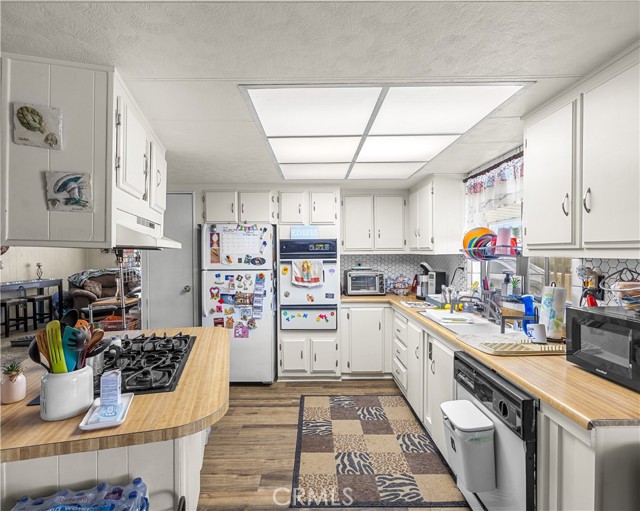 Detail Gallery Image 10 of 26 For 139 Palomar, San Jacinto,  CA 92582 - 2 Beds | 2 Baths