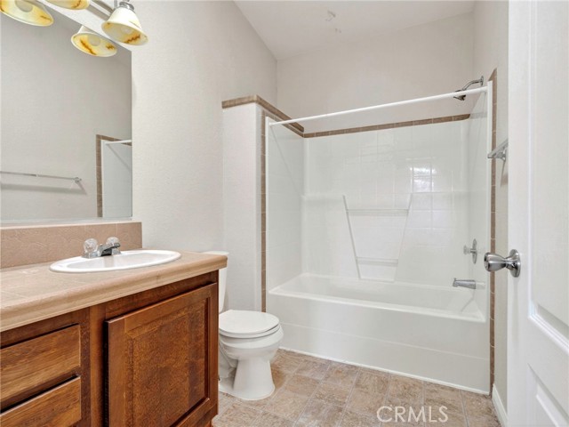 2564 Indian Hill Road, Clearlake Oaks CA: https://media.crmls.org/medias/78d12888-5c6f-4ecb-beca-06c66dcf4f26.jpg