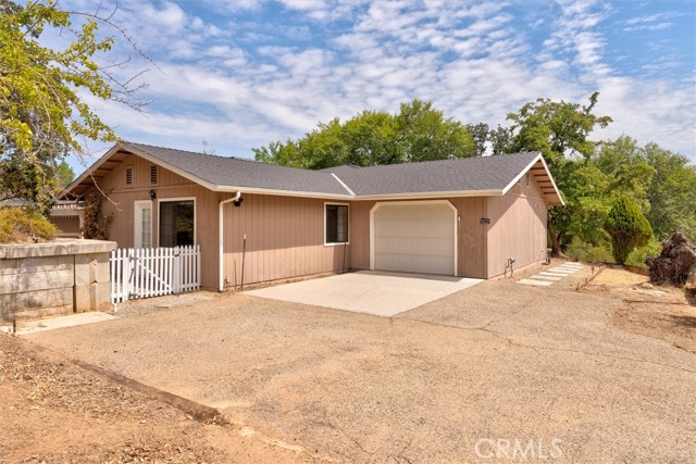 29280 Glacier Drive, Coarsegold CA: https://media.crmls.org/medias/78d21f24-2cd2-41e1-aad9-8f76045079fc.jpg