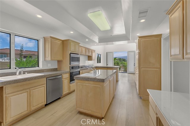 6041 Calle Mirador, Yorba Linda CA: https://media.crmls.org/medias/78d23616-7a89-432a-a9ba-da44add915e7.jpg
