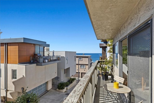 Detail Gallery Image 32 of 64 For 224 35th St, Manhattan Beach,  CA 90266 - 6 Beds | 6 Baths