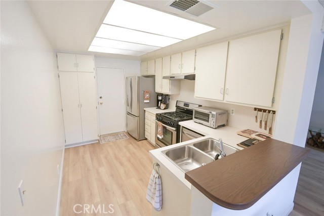 Detail Gallery Image 29 of 34 For 22346 Harbor Ridge Lane #4,  Torrance,  CA 90502 - 3 Beds | 1/1 Baths