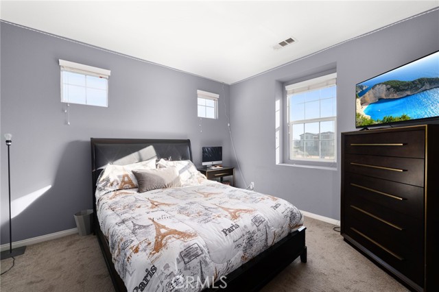 Detail Gallery Image 30 of 40 For 6064 Snapdragon, Corona,  CA 92880 - 4 Beds | 2/1 Baths