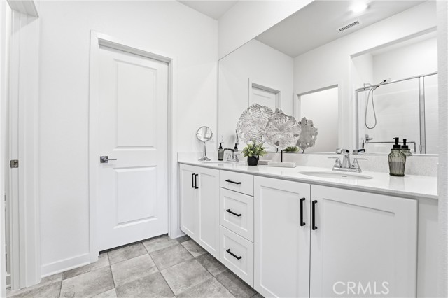 Image 19 of 45 For 3945 Lavine Way  101