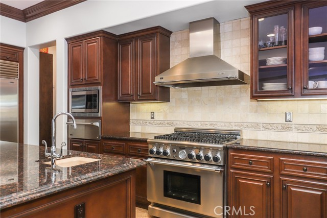 Detail Gallery Image 14 of 75 For 5617 Terra Bella Ln, Camarillo,  CA 93012 - 5 Beds | 5/1 Baths