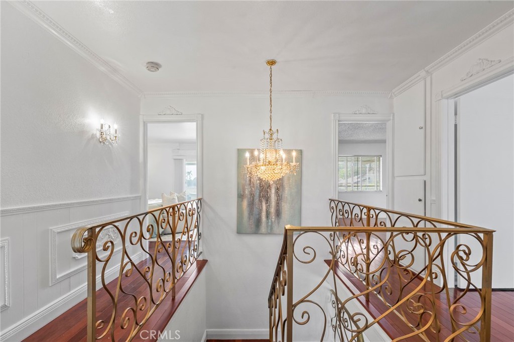 https://media.crmls.org/medias/78d4a7d2-03a3-465d-bc36-3057a260ce73.jpg?preset=X-Large