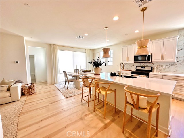 Detail Gallery Image 6 of 20 For 3939 S Sunrise Ave, Ontario,  CA 91761 - 4 Beds | 3 Baths