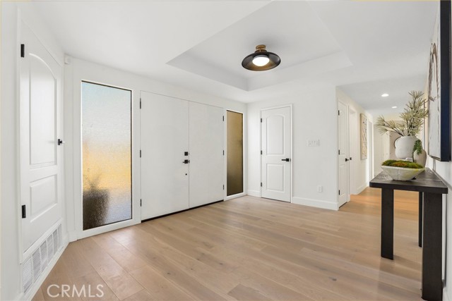 4406 Medley Place, Encino CA: https://media.crmls.org/medias/78d53c49-a982-4b47-9036-dcb3263875f9.jpg