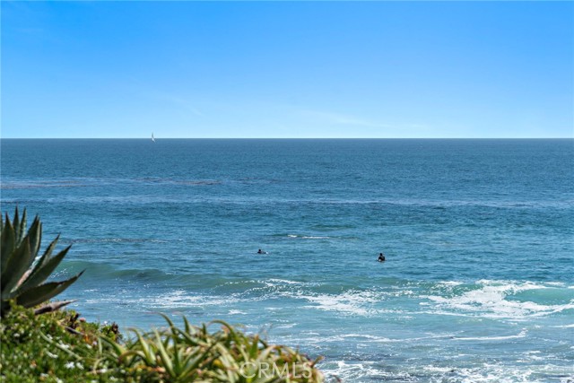 Detail Gallery Image 31 of 38 For 1603 S Coast Hwy #F,  Laguna Beach,  CA 92651 - 3 Beds | 2/1 Baths