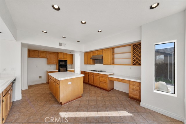 Detail Gallery Image 15 of 63 For 2860 Hidden Hills, Corona,  CA 92882 - 5 Beds | 3 Baths