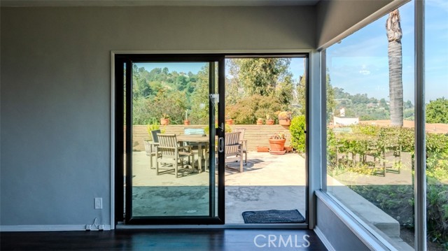 Detail Gallery Image 10 of 36 For 3118 Goodview Trl, Los Angeles,  CA 90068 - 1 Beds | 1 Baths