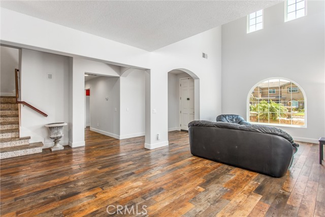 16873 Valley Spring Drive, Riverside CA: https://media.crmls.org/medias/78d7c498-7b15-4bbd-8a4f-71f44ebf80eb.jpg