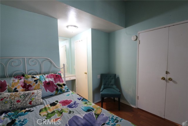 Detail Gallery Image 17 of 71 For 19208 Avenue of the Oaks #J,  Newhall,  CA 91321 - 2 Beds | 1/1 Baths