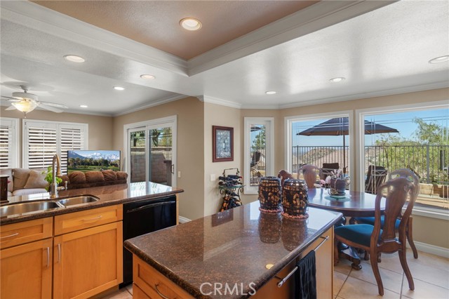 Detail Gallery Image 7 of 32 For 6207 E Breton Cir, Orange,  CA 92869 - 3 Beds | 2/1 Baths