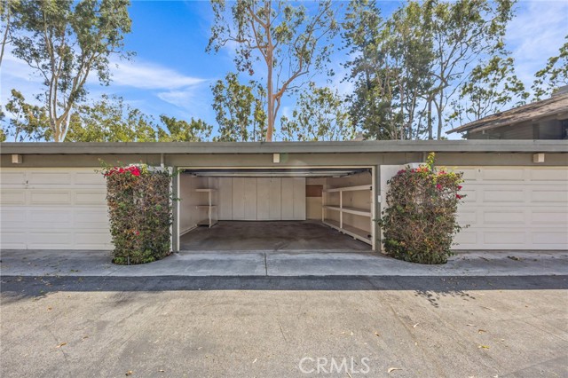 9 Las Brisas, Irvine CA: https://media.crmls.org/medias/78da2b16-06fd-4c87-86f4-c29ffe920f3f.jpg