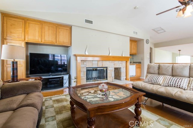 19709 Winged Foot Way, Porter Ranch CA: https://media.crmls.org/medias/78dc8680-60fe-482a-a554-15d215296522.jpg