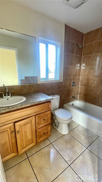 Detail Gallery Image 16 of 17 For 1073 W 112th St, Los Angeles,  CA 90044 - 3 Beds | 2 Baths