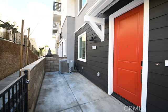Detail Gallery Image 2 of 40 For 1487 Skyline Lane, San Pedro,  CA 90732 - 3 Beds | 3/1 Baths