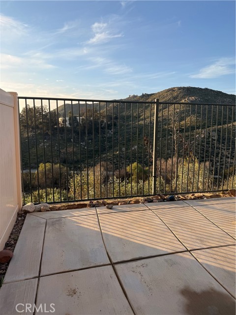 Detail Gallery Image 16 of 27 For 24109 Darmera, Lake Elsinore,  CA 92532 - 4 Beds | 2/1 Baths