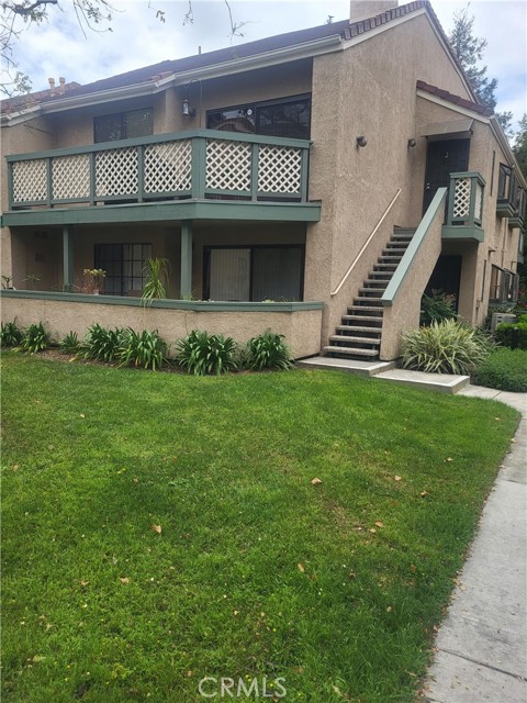 3585 W Greentree Circle, Anaheim CA: https://media.crmls.org/medias/78de5915-807c-4d51-ac91-aad3eaff1527.jpg