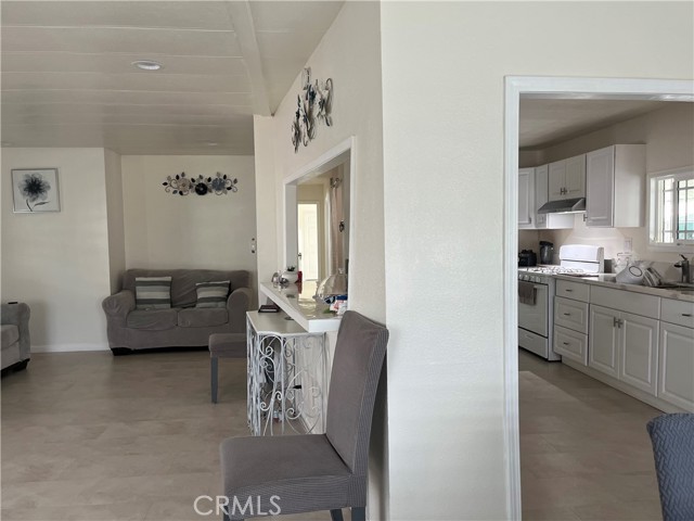 Detail Gallery Image 25 of 28 For 26871 Alessandro #86,  Moreno Valley,  CA 92555 - 3 Beds | 3 Baths