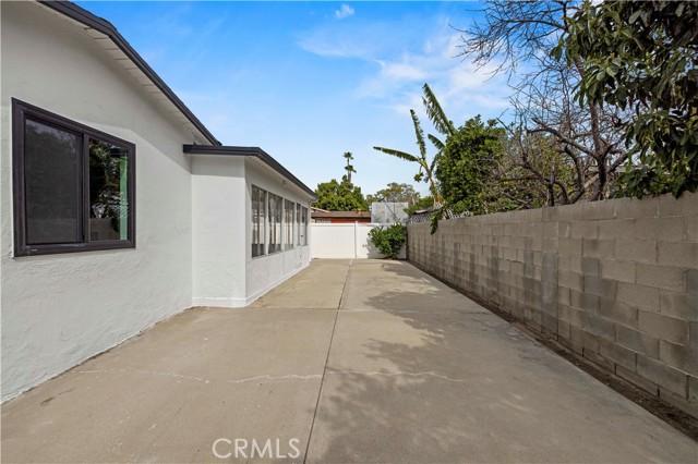 Detail Gallery Image 31 of 31 For 8028 Coldwater Canyon Ave, North Hollywood,  CA 91605 - 3 Beds | 2 Baths
