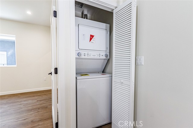 Detail Gallery Image 16 of 24 For 1857 Crenshaw Bld #1/2,  Los Angeles,  CA 90019 - 3 Beds | 3 Baths