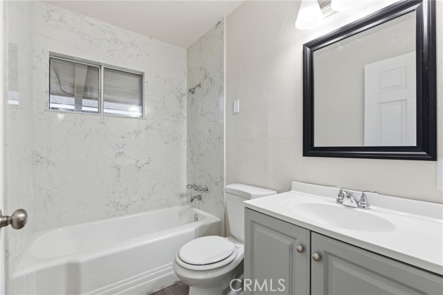 Detail Gallery Image 13 of 21 For 1726 E 23rd, Merced,  CA 95340 - 2 Beds | 1 Baths