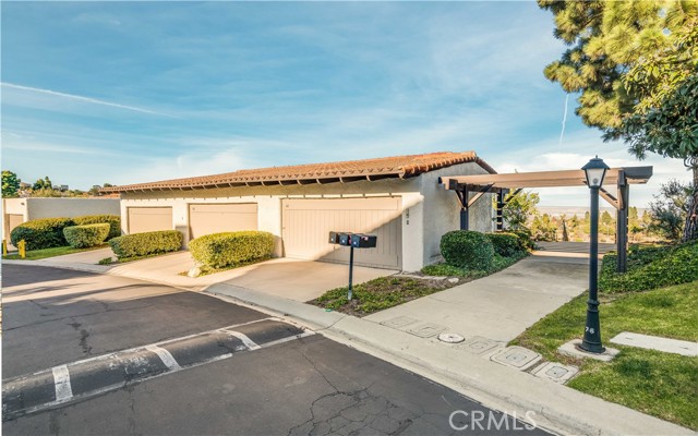 62 Aspen Way, Rolling Hills Estates, California 90274, 3 Bedrooms Bedrooms, ,2 BathroomsBathrooms,Residential,Sold,Aspen,SB22244010