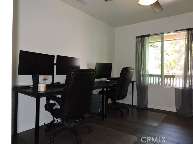 1326 Janes Way, Colton CA: https://media.crmls.org/medias/78e0fa98-e4e7-4f6d-907a-6159f0572a8c.jpg