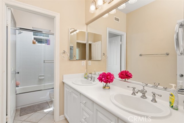 Detail Gallery Image 22 of 37 For 15 Madison, Newport Beach,  CA 92660 - 4 Beds | 3/1 Baths