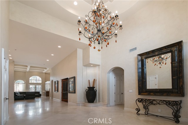 Detail Gallery Image 11 of 47 For 5218 Otis Ave, Tarzana,  CA 91356 - 7 Beds | 6 Baths