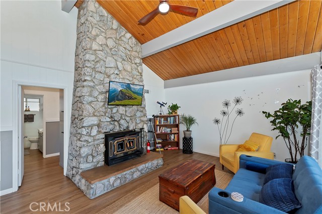 Detail Gallery Image 14 of 64 For 24531 San Moritz Dr, Crestline,  CA 92325 - 3 Beds | 2 Baths