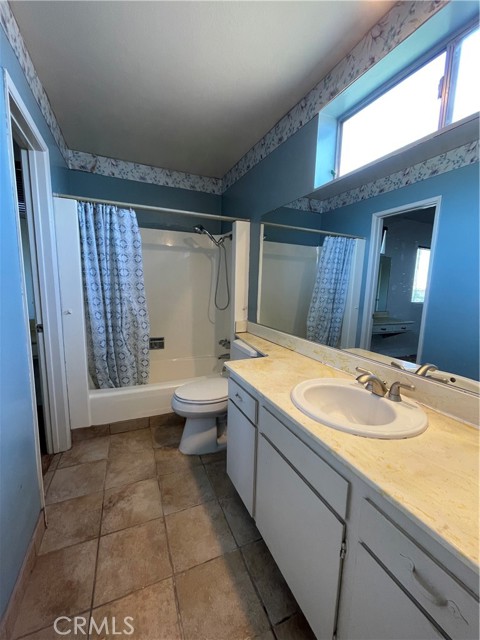 24224 Spicewood Lane, Harbor City CA: https://media.crmls.org/medias/78e33b3a-04b0-4017-9866-ee607f536f9e.jpg