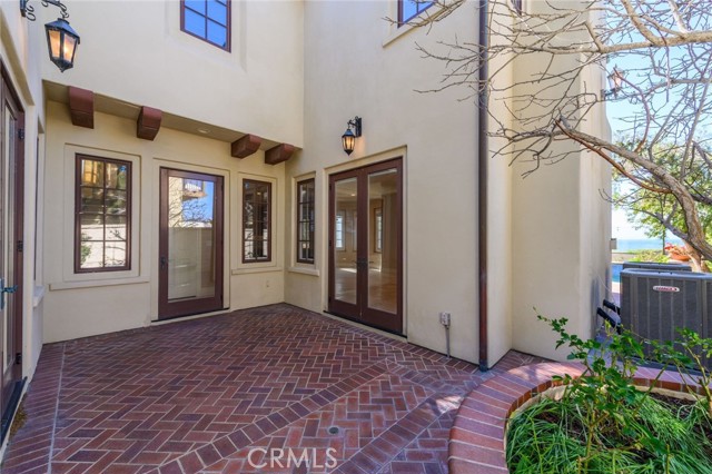 24 Wharfside Drive, Newport Coast CA: https://media.crmls.org/medias/78e3896a-6896-468d-afe8-f4738d60f482.jpg
