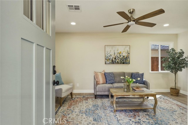 Detail Gallery Image 6 of 49 For 3420 W 186th St, Torrance,  CA 90504 - 3 Beds | 2 Baths