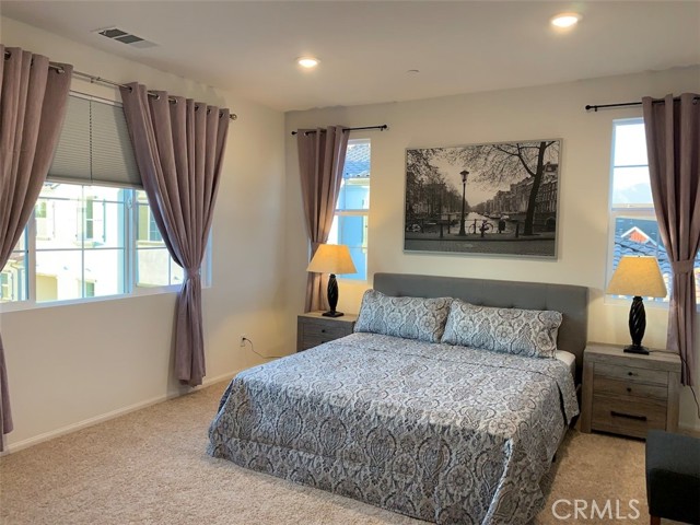 Detail Gallery Image 4 of 14 For 15977 Botanica Ave, Chino,  CA 91708 - 4 Beds | 4 Baths