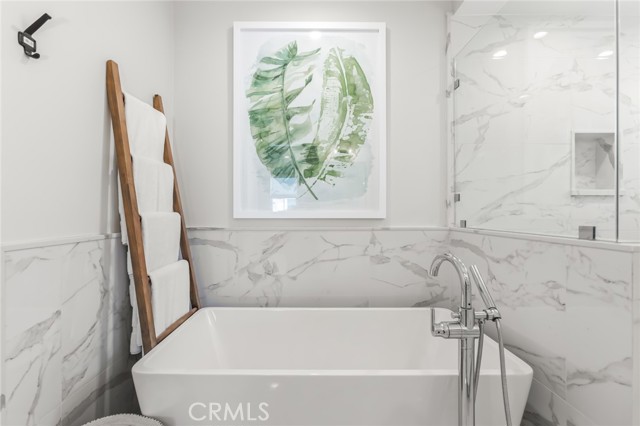 Detail Gallery Image 33 of 44 For 204 S Helberta, Redondo Beach,  CA 90277 - 4 Beds | 4 Baths