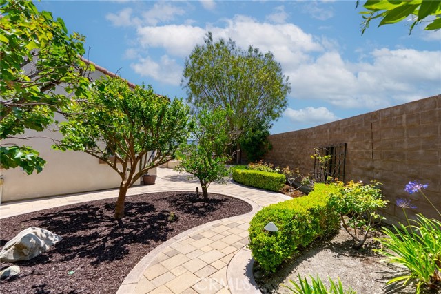 14 Garza, Rancho Mission Viejo CA: https://media.crmls.org/medias/78e79b3a-dfcb-4c8d-a8a4-7c000900dc1a.jpg