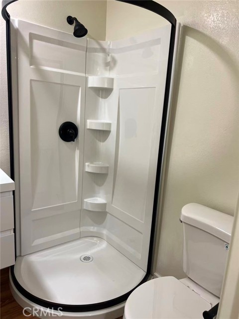 Detail Gallery Image 11 of 26 For 239 Linwood Ave #E,  Monrovia,  CA 91006 - 3 Beds | 3 Baths