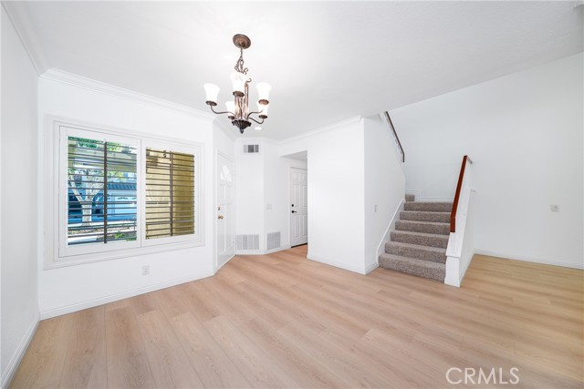 Detail Gallery Image 9 of 35 For 3 Almador, Irvine,  CA 92614 - 2 Beds | 2/1 Baths