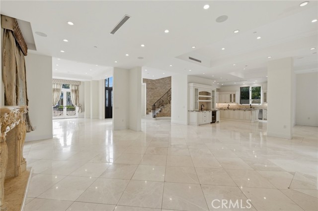 Detail Gallery Image 4 of 21 For 5667 Lubao St, Woodland Hills,  CA 91367 - 4 Beds | 5 Baths