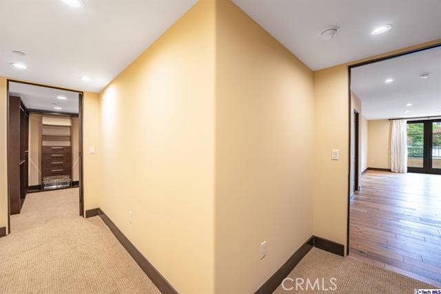 Detail Gallery Image 21 of 36 For 10523 Ashton Ave #202,  Los Angeles,  CA 90024 - 2 Beds | 2/1 Baths