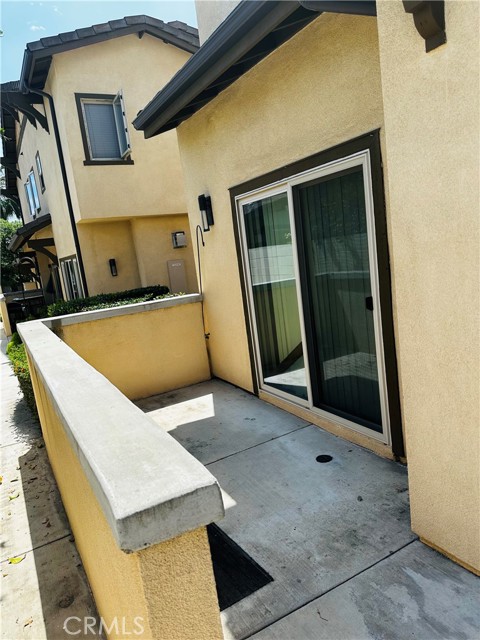 275 W Center Street, Covina CA: https://media.crmls.org/medias/78e937af-5438-4d03-9adf-c2af25de333f.jpg