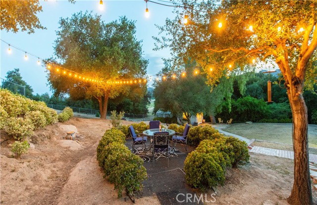 23328 Valley Circle Boulevard, Chatsworth CA: https://media.crmls.org/medias/78e9a3ce-23ca-4085-95e7-4886ee3e511b.jpg